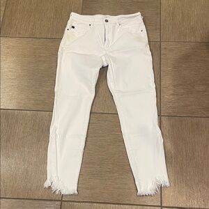 Stylish White Women's Kancan ankle Jeans